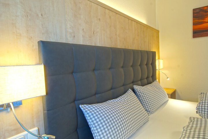 Room 30 of 74
