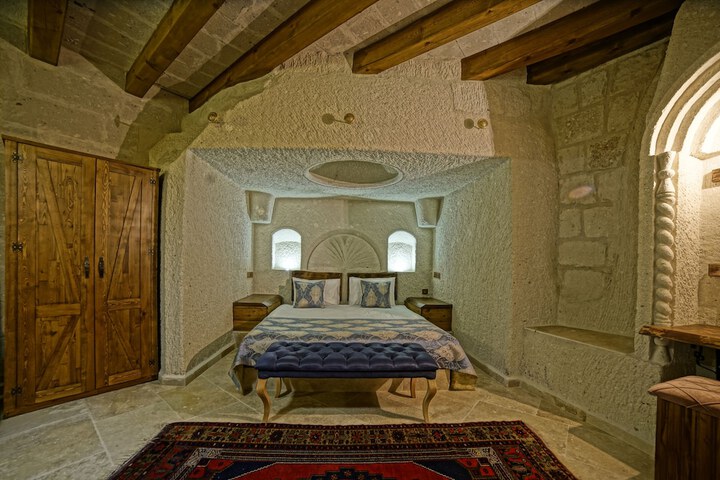 Room 8 of 53