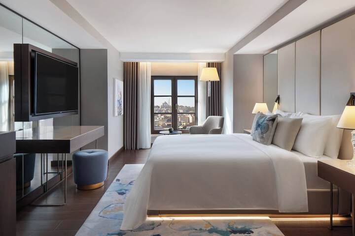 Room 21 of 115