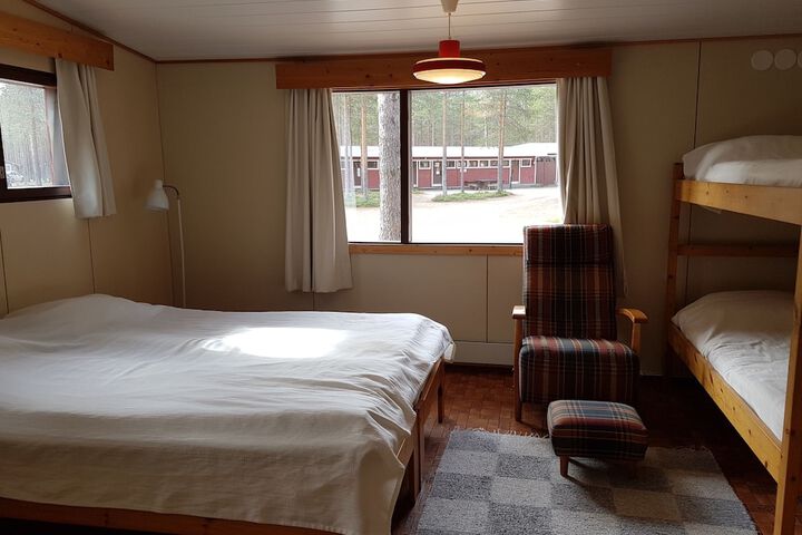 Room 11 of 42
