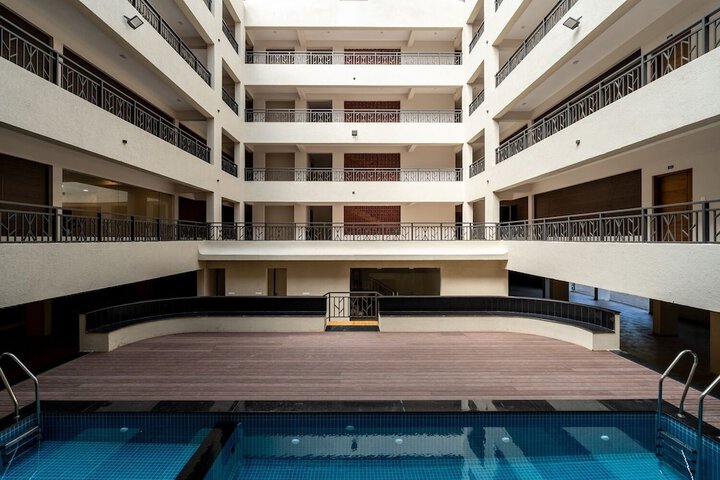 Room 4 of 24