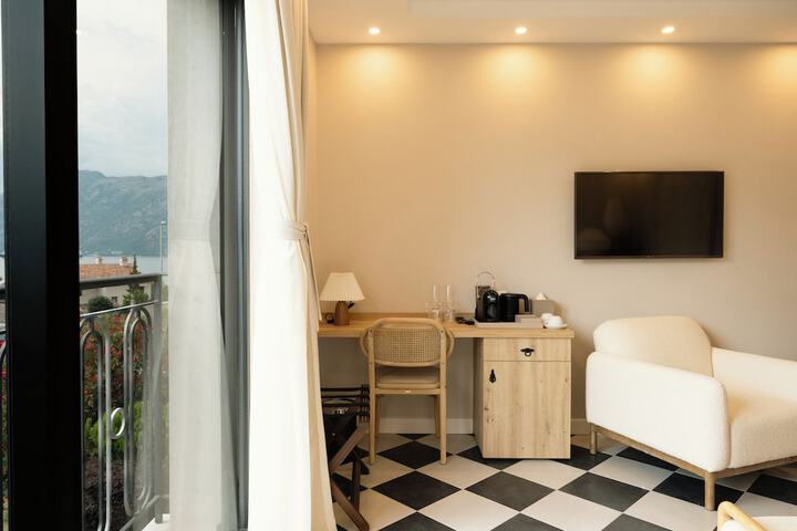 Room 16 of 67