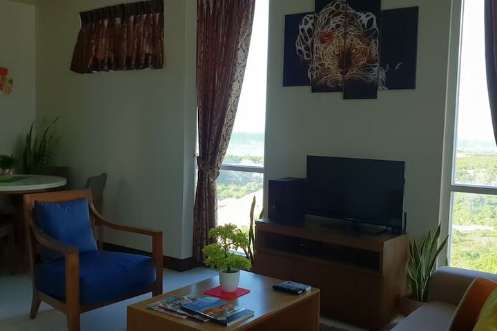 Room 27 of 76