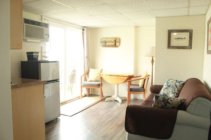 Room 41 of 230
