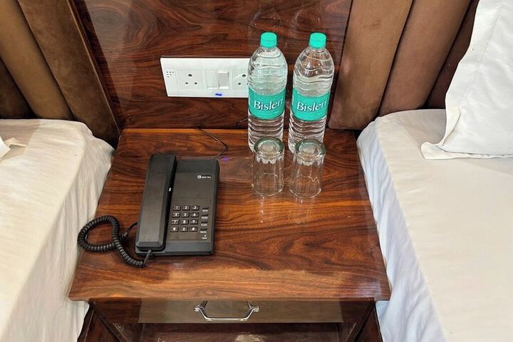Room 27 of 78