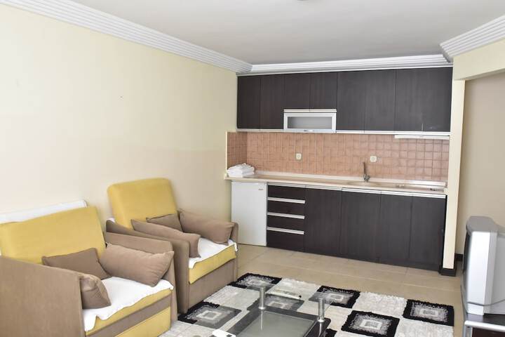 Room 11 of 16