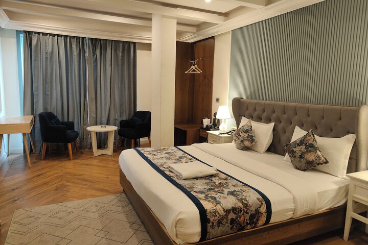 Room 26 of 53