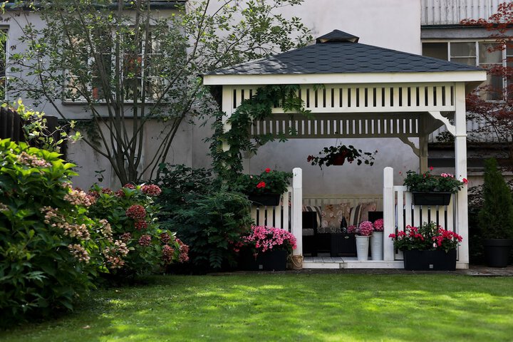 Hotel Exterior 117 of 136
