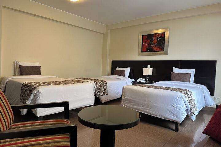 Room 44 of 72
