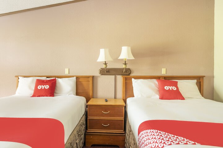 2 Double Beds (2 of 6)