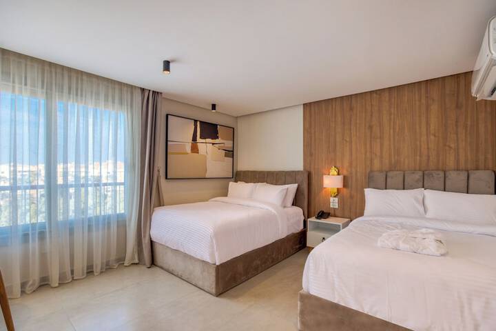 Room 29 of 65