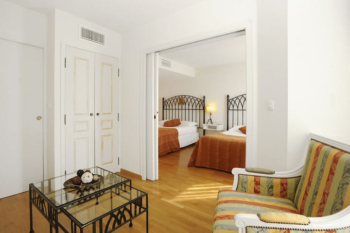 Room 7 of 39
