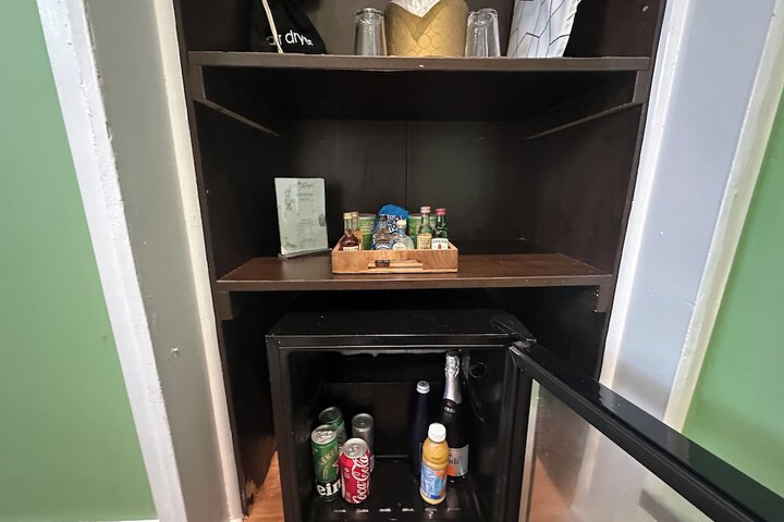 Room 25 of 59