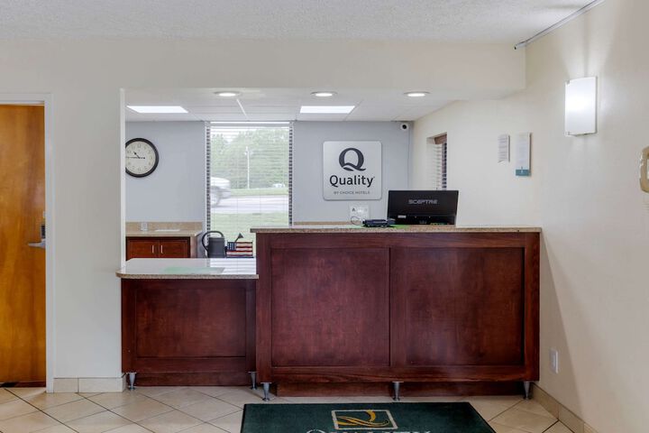 Quality Inn - Roxboro South Roxboro | Bookonline.com