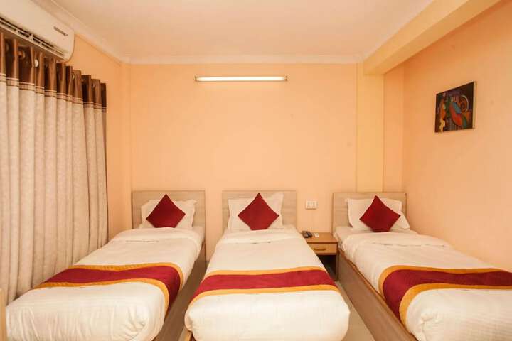 Room 6 of 24