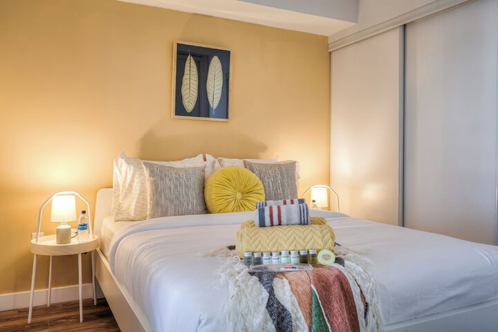 Room 4 of 17