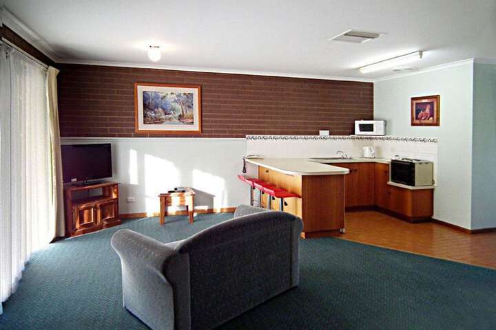 Room 17 of 36