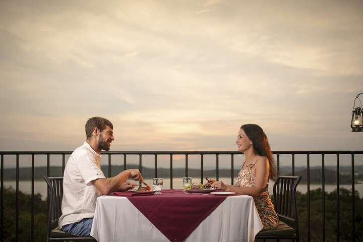 Dining 54 of 68