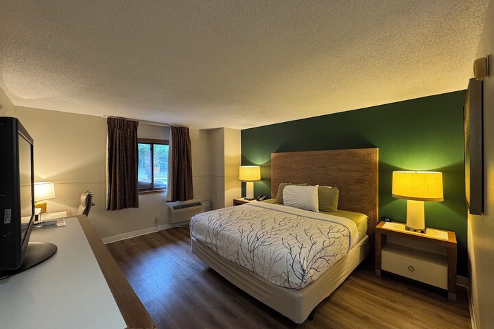 Room 38 of 115