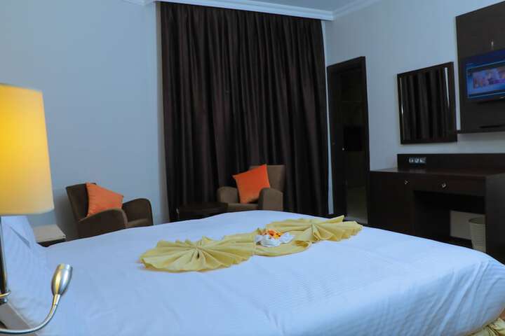 Room 10 of 88