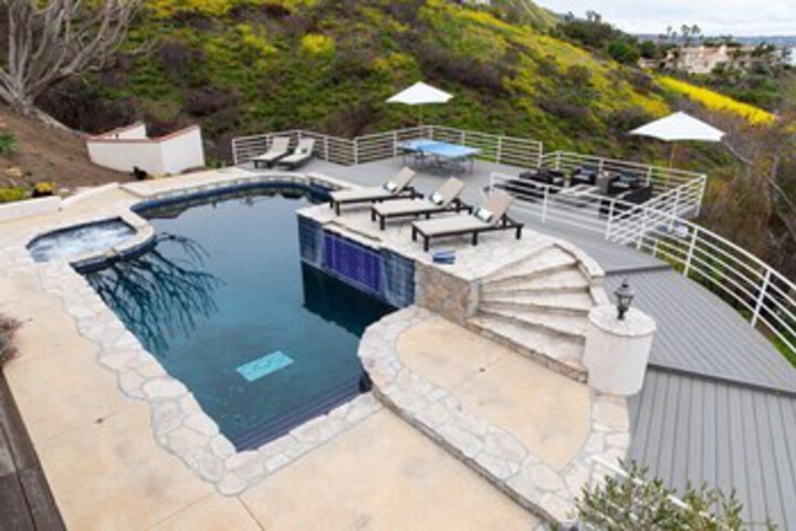 Pool 32 of 53