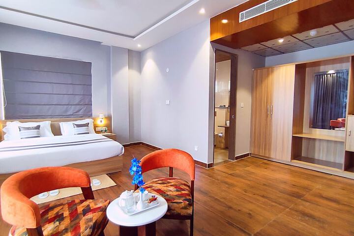 Room 29 of 102