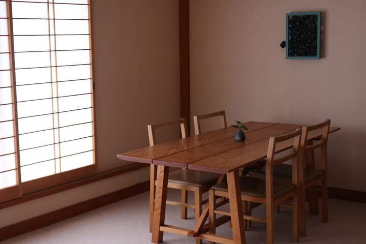 Room 17 of 38