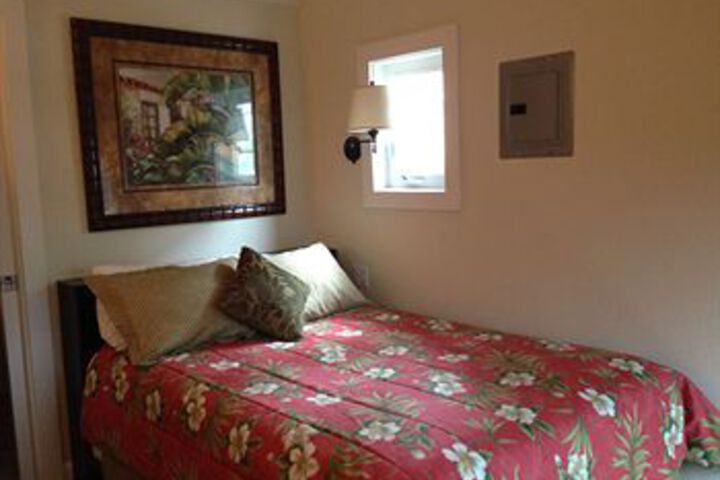 Room 13 of 23