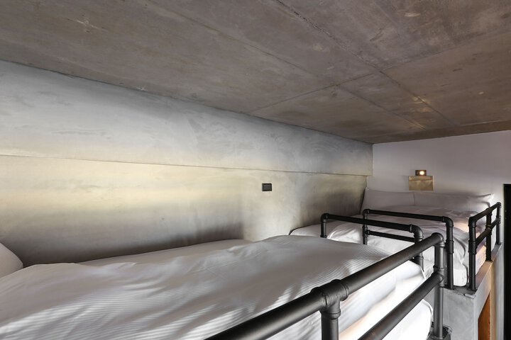 Room 10 of 41