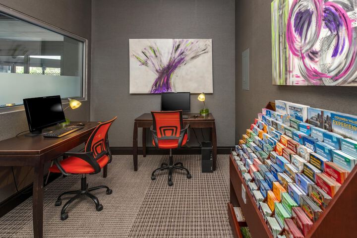 Business Center 33 of 41