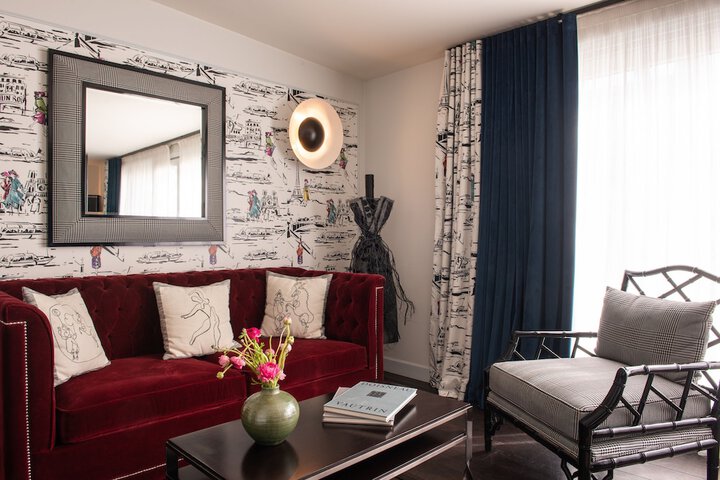 Room 26 of 47