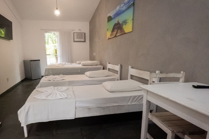 Room 27 of 121