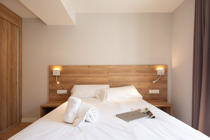 Room 8 of 30