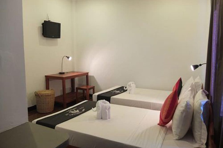Room 22 of 146