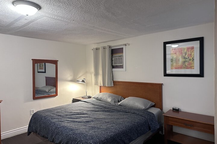 Room 10 of 29