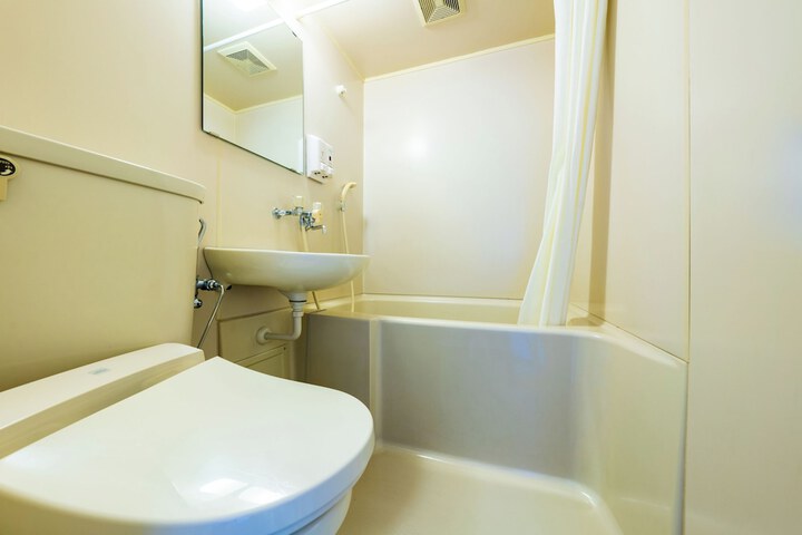 Room 15 of 27
