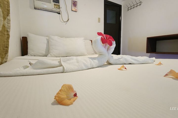 Room 80 of 141