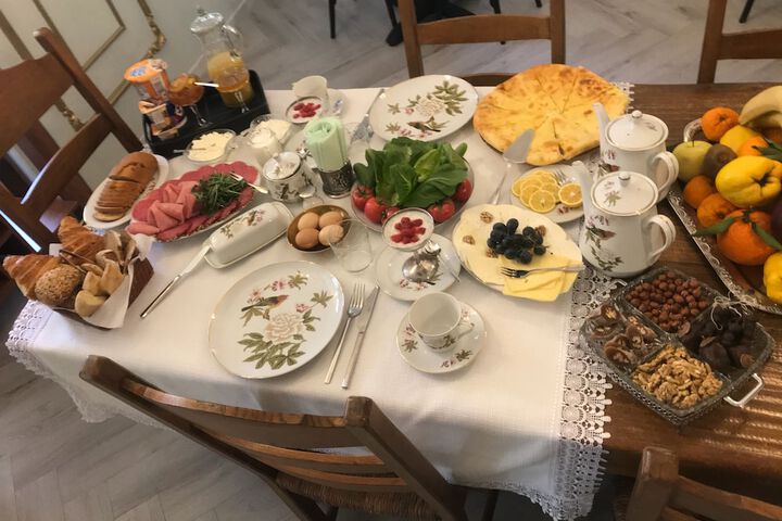 Breakfast/Coffee Service 146 of 163