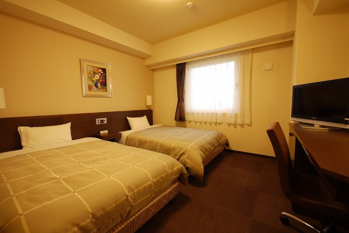Room 6 of 22