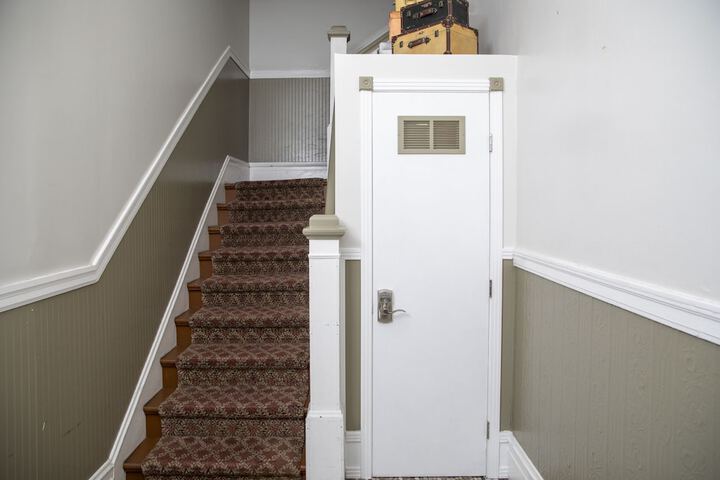 Hotel Interior 98 of 117