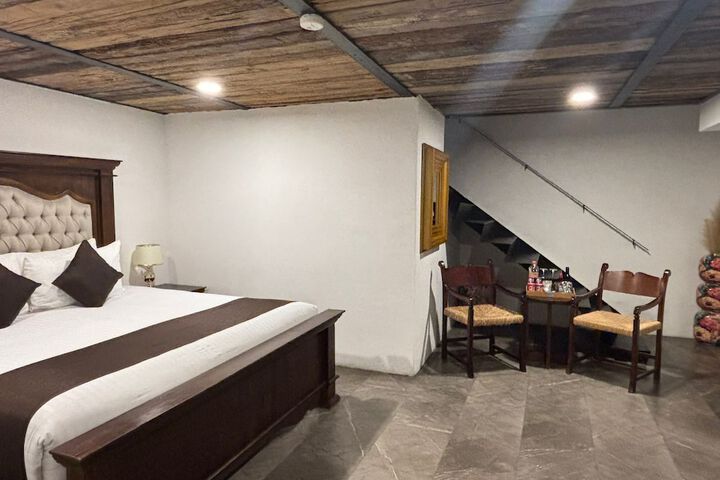 Room 76 of 133