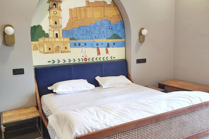 Room 9 of 26