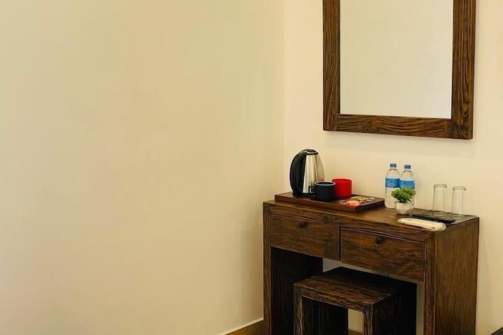 Room 10 of 15
