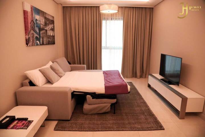 Room 12 of 24