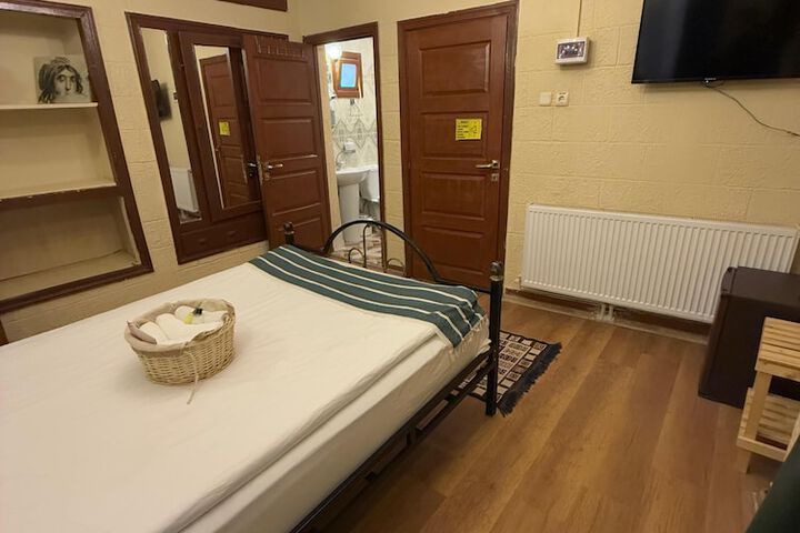 Room 26 of 57