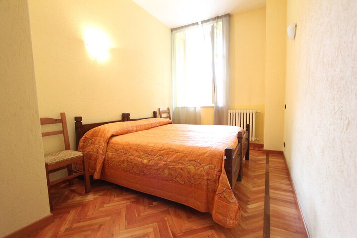 Room 10 of 10