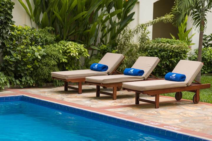 Pools & Facilities
