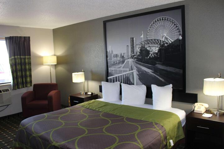 1 King Bed (1 of 5)