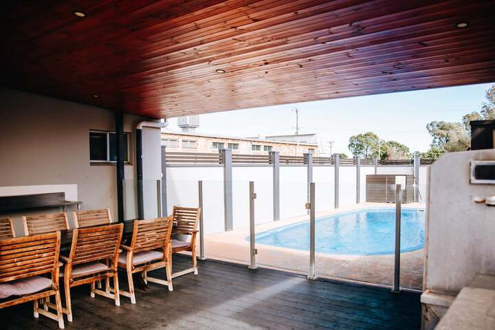 Pool 70 of 92