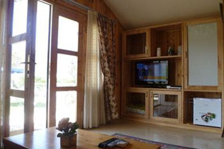Room 21 of 28